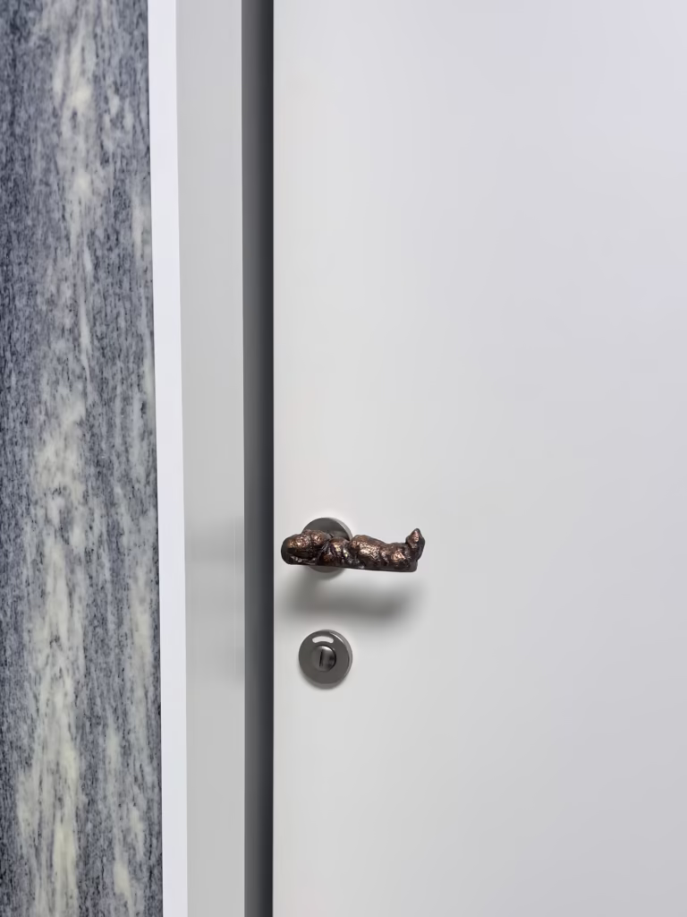 Door Handle 1 &mdash; Olaf Brzeski